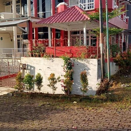 Villa Musti Green Apple Cipanas Sindanglaya Esterno foto