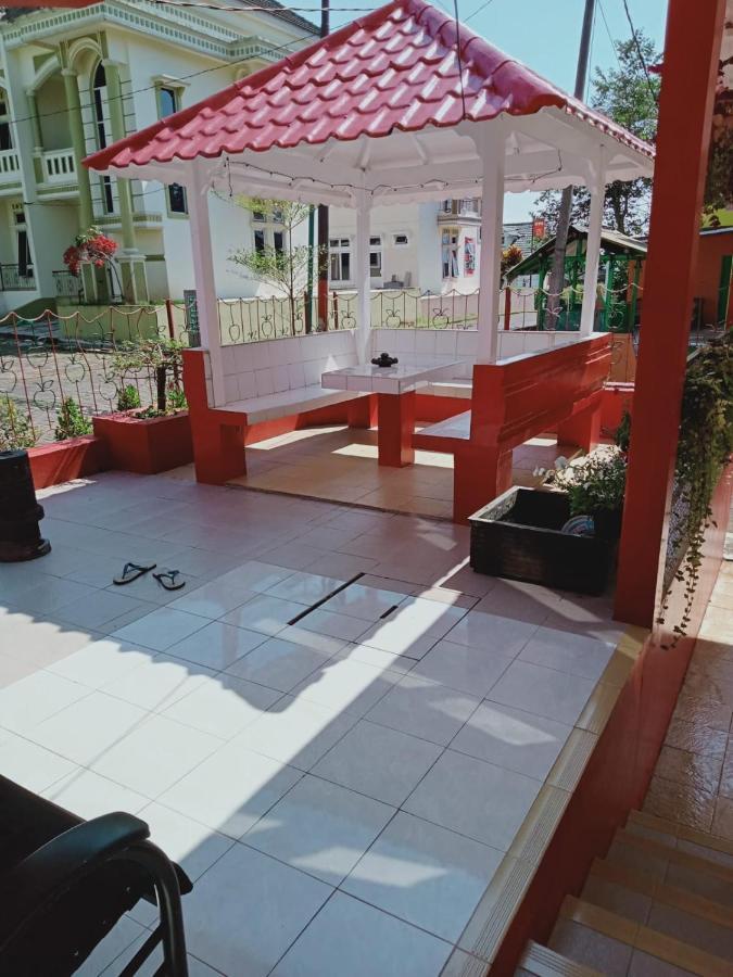 Villa Musti Green Apple Cipanas Sindanglaya Esterno foto